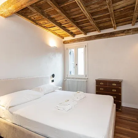 Coronari-rental In Apartamento *