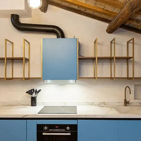 Coronari-rental In Apartamento